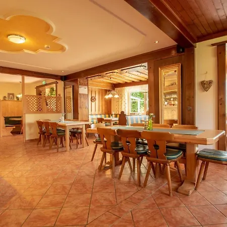 S'wirtshaus By Alpine Genusswelten B&B 3*