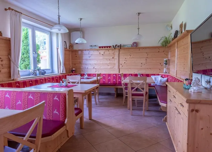 S'wirtshaus By Alpine Genusswelten Bed & Breakfast Grobming